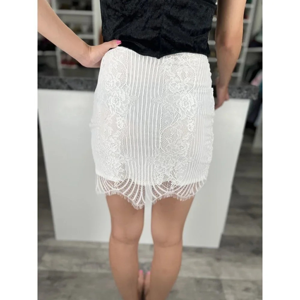 For Love & Lemons White Lace Mini Skirt $167 - Picture 3 of 4